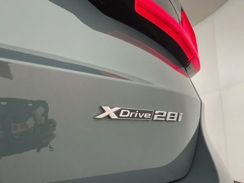 Certified 2025 BMW X1 xDrive28i w/ Convenience Package image 8