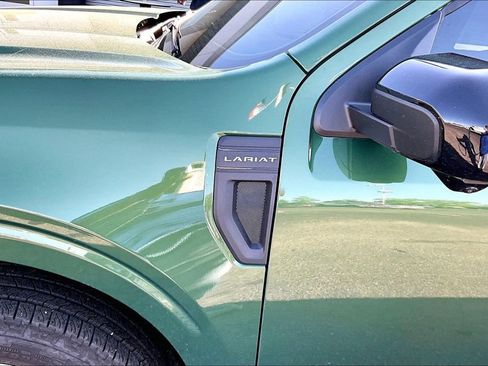 Used 2025 Ford Maverick Lariat w/ 4K Tow Package image 7