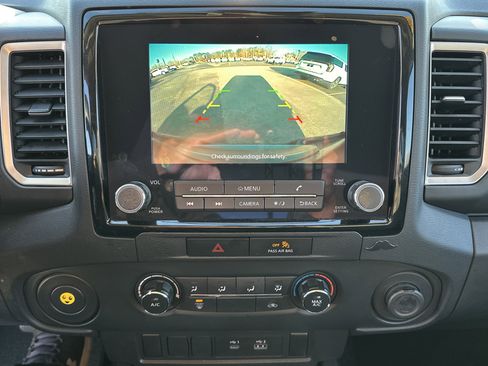 Used 2022 Nissan Frontier SV image 30