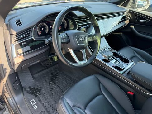 Used 2022 Audi Q8 Premium w/ Convenience Package AWD/4WD image 15