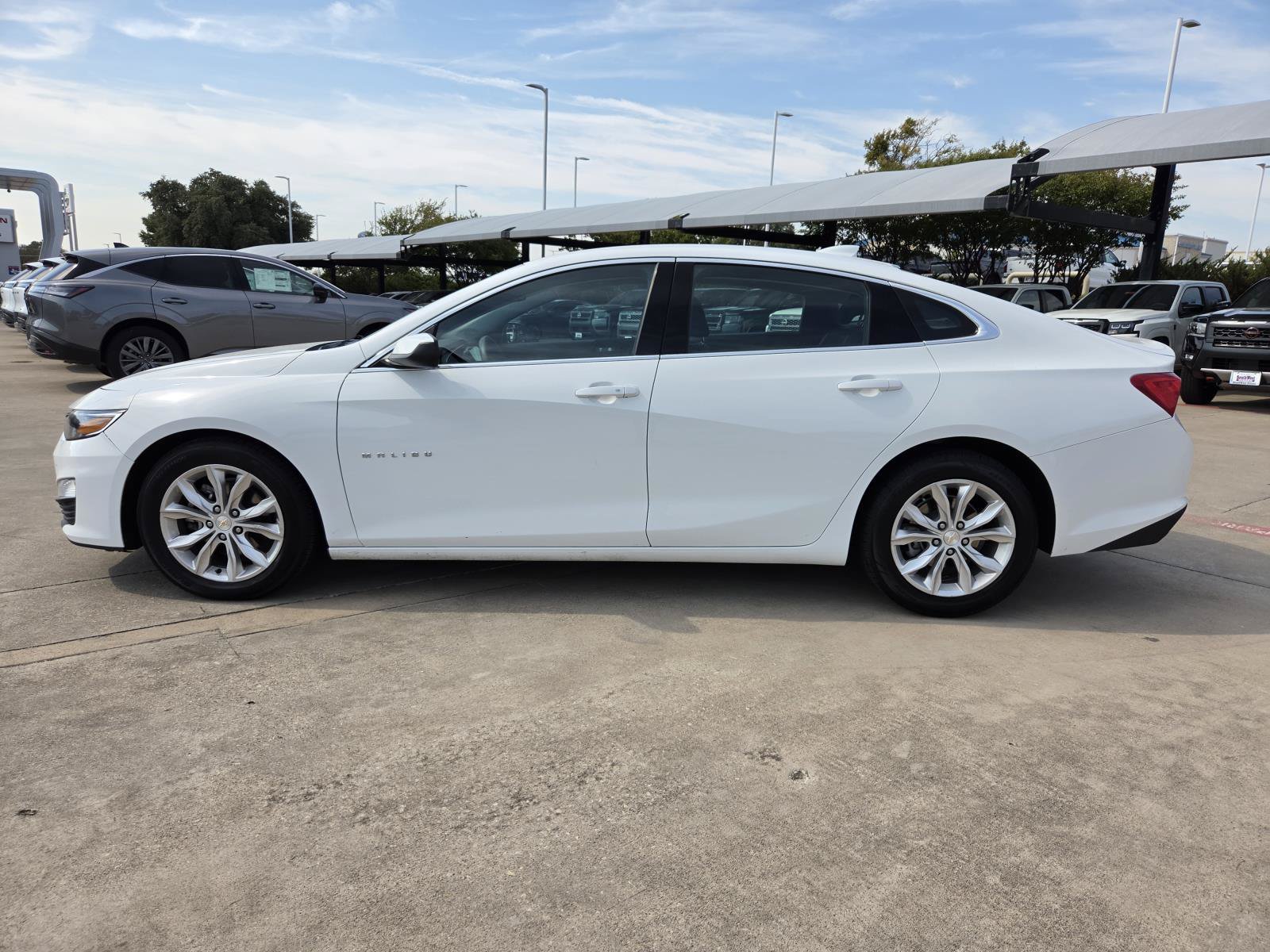 Used 2024 Chevrolet Malibu LT FWD image 9