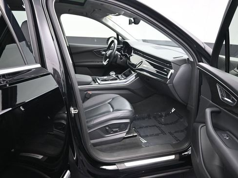 Used 2021 Audi Q7 3.0T Premium Plus image 11