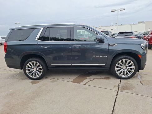 Used 2021 GMC Yukon Denali w/ Denali Premium Package AWD/4WD image 7