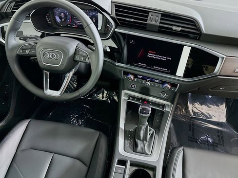New 2025 Audi Q3 2.0T Premium image 6