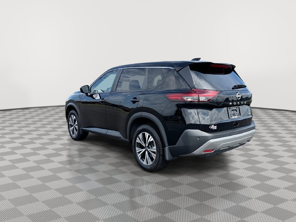 Certified 2023 Nissan Rogue SV FWD image 9