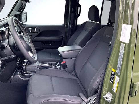 Used 2023 Jeep Wrangler Sahara image 11