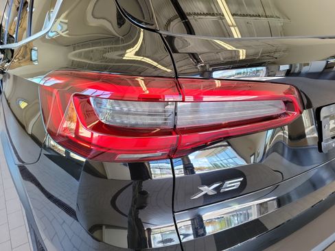 Used 2019 BMW X5 xDrive40i w/ Convenience Package AWD/4WD image 11