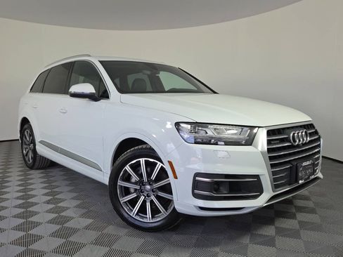 Used 2018 Audi Q7 3.0T Prestige w/ Prestige Package AWD/4WD image 1