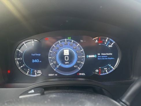 Used 2019 Cadillac Escalade ESV Luxury image 6