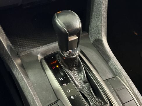 Used 2019 Honda Civic Sport image 25