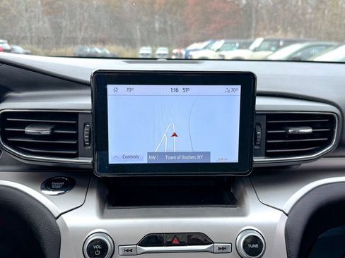 Certified 2022 Ford Explorer XLT w/ Equipment Group 202A image 27