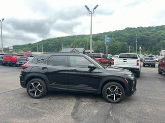 Used 2023 Chevrolet TrailBlazer RS w/ Sun and Liftgate Package AWD/4WD video 3