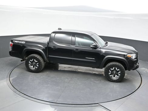 Used 2020 Toyota Tacoma TRD Off-Road w/ Technology Package AWD/4WD image 35