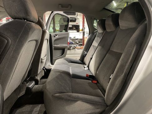 Used 2010 Chevrolet Impala LS image 10