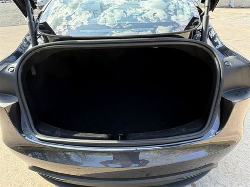 Used 2025 Tesla Model 3 Long Range RWD image 23