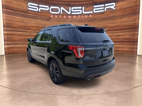 Used 2017 Ford Explorer XLT w/ Equipment Group 202A AWD/4WD image 3