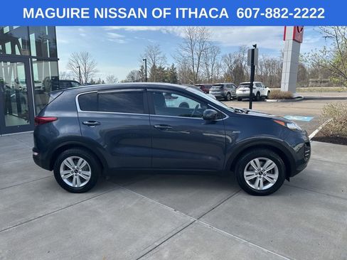 Used 2019 Kia Sportage LX AWD/4WD image 4