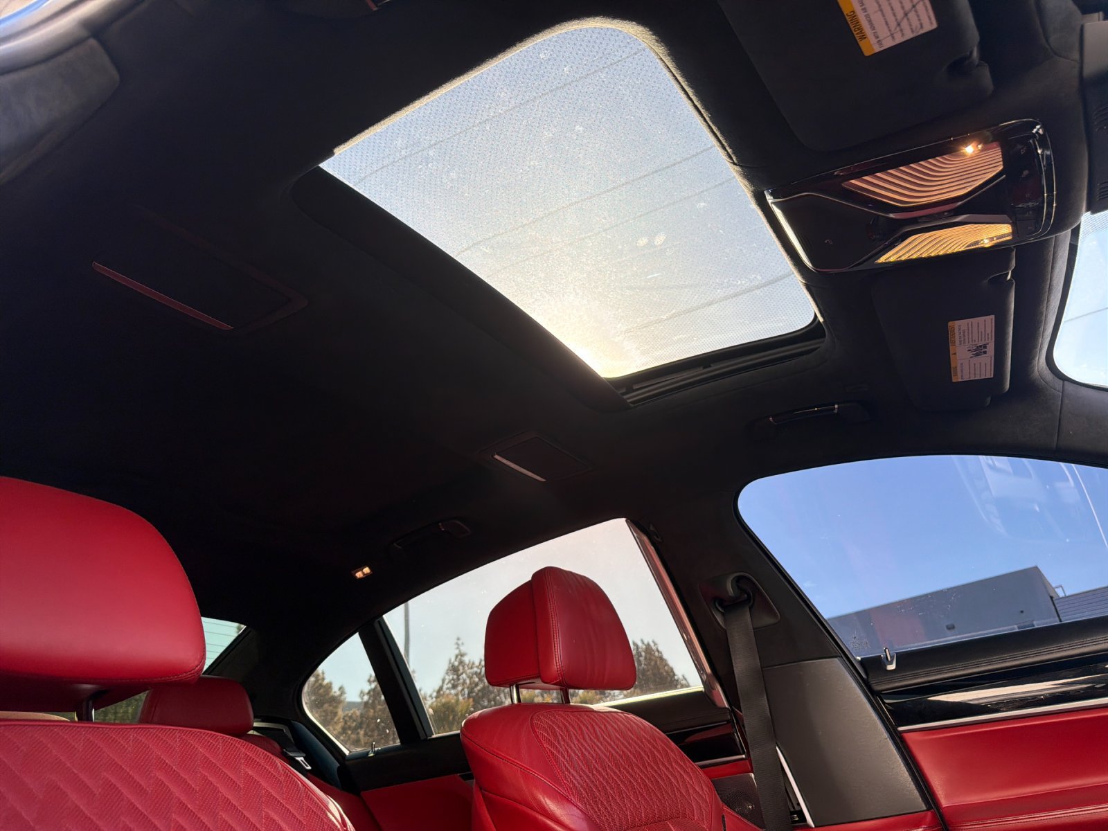 Used 2017 BMW 750i RWD image 12
