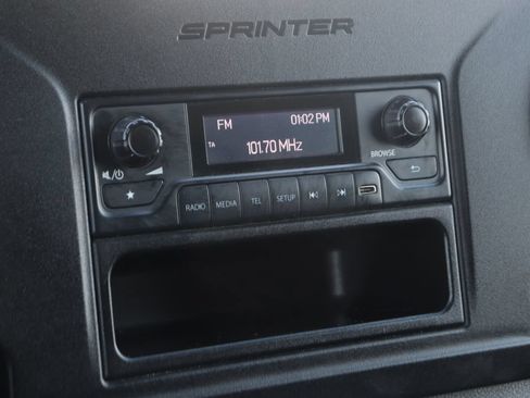 Used 2025 Mercedes-Benz Sprinter 2500 image 30