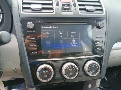 Used 2017 Subaru Forester 2.5i Premium w/ All-Weather Package image 29