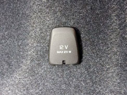 Used 2024 Volvo XC40 Recharge Plus w/ Protection Package Premier AWD/4WD image 28