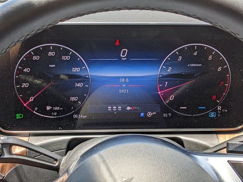 Used 2025 Mercedes-Benz C 300 4MATIC Sedan image 15