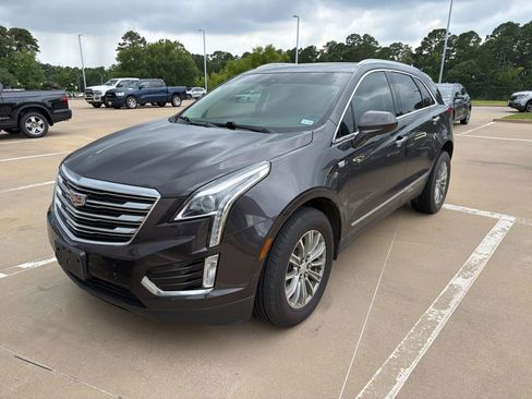 Used 2019 Cadillac XT5 Luxury FWD image 1