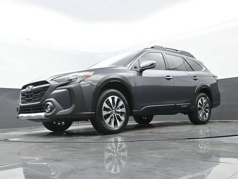 Used 2023 Subaru Outback Touring AWD/4WD image 26