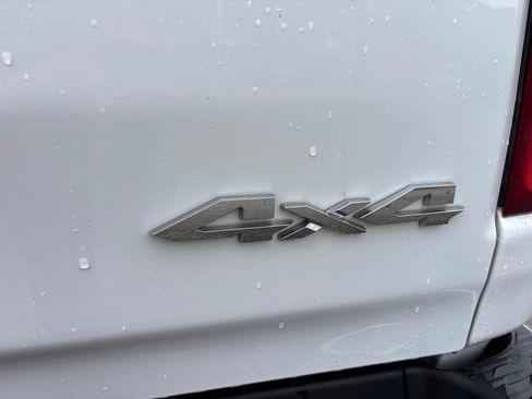 Used 2022 RAM 1500 Big Horn AWD/4WD image 39
