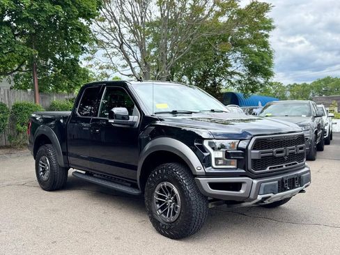 Used 2019 Ford F150 Raptor w/ Equipment Group 802A Luxury AWD/4WD image 8