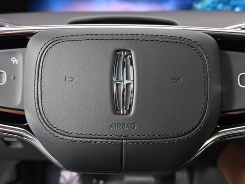 New 2026 Lincoln Nautilus Reserve AWD/4WD image 34