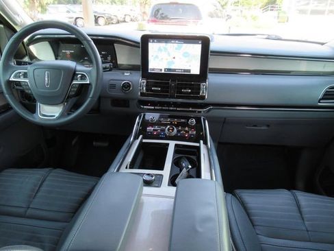 Used 2020 Lincoln Navigator Black Label AWD/4WD image 12