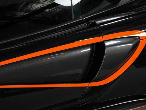 Used 2020 McLaren 620R image 23