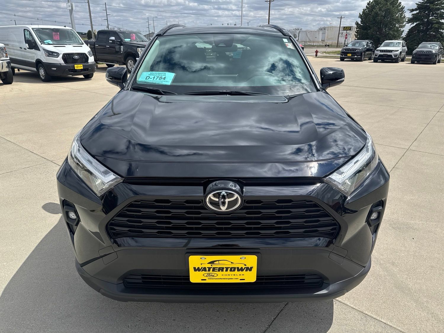Used 2025 Toyota RAV4 XLE Premium AWD/4WD image 3