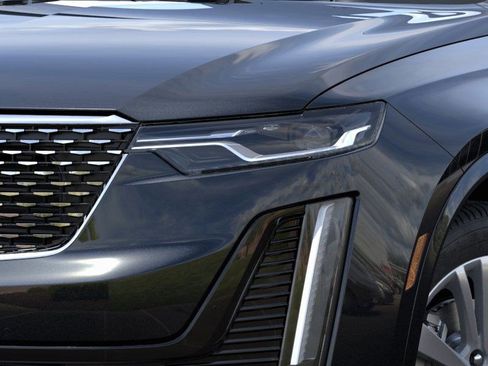 New 2025 Cadillac XT6 Premium Luxury AWD/4WD image 10