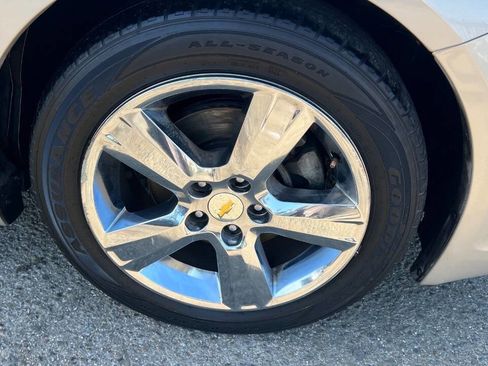 Used 2010 Chevrolet Malibu LT w/ Rear Power Package FWD image 27