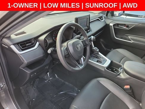 Used 2022 Toyota RAV4 XLE Premium w/ Carpet Mat Package (TMS) AWD/4WD image 21