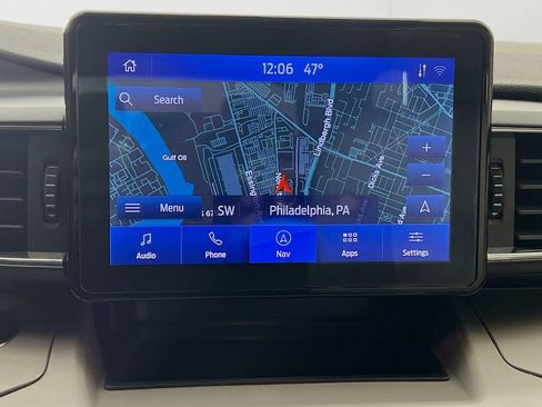 Certified 2023 Ford Explorer XLT w/ Equipment Group 202A AWD/4WD image 19