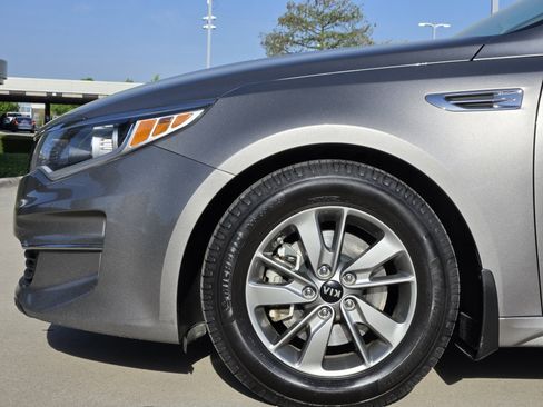 Used 2017 Kia Optima LX w/ Technology Package image 11