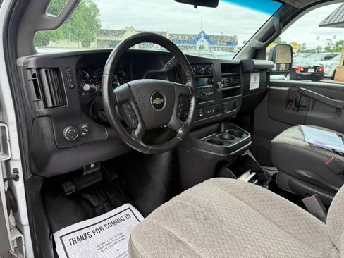 Used 2020 Chevrolet Express 3500 Extended w/ Driver Convenience Package RWD image 10