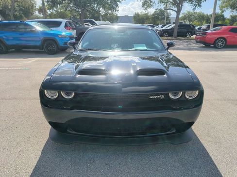 Used 2022 Dodge Challenger SRT Hellcat w/ Plus Package RWD image 7