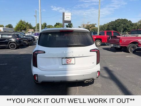 Used 2024 Kia Telluride EX w/ EX Captain's Chair Package AWD/4WD image 5