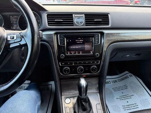 Used 2017 Volkswagen Passat 1.8T SE image 43