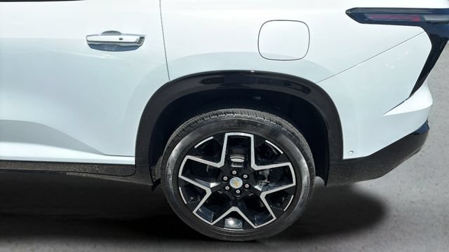 Used 2026 Chevrolet Traverse High Country FWD image 44