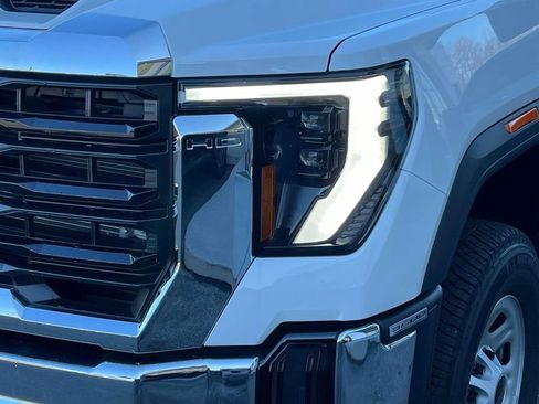 New 2026 GMC Sierra 3500 Pro w/ Convenience Package image 10