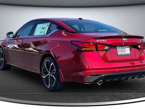 New 2026 Nissan Altima 2.5 SR w/ SR Premium Package FWD image 3