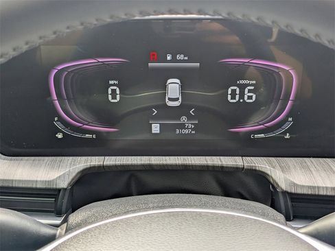 Used 2024 Kia Telluride EX w/ EX Captain's Chair Package image 23