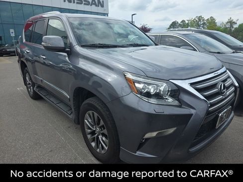 Used 2016 Lexus GX 460 Luxury image 3
