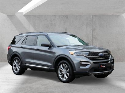 Certified 2022 Ford Explorer XLT w/ Equipment Group 202A