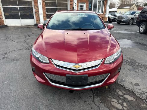 Used 2018 Chevrolet Volt LT image 2